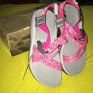Children’s sz 13 Chaco pink sandals